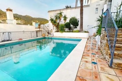 d2c95826b34deb7bdaef738c3487262f - 3