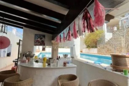 d2c95826b34deb7bdaef738c3487262f - 5