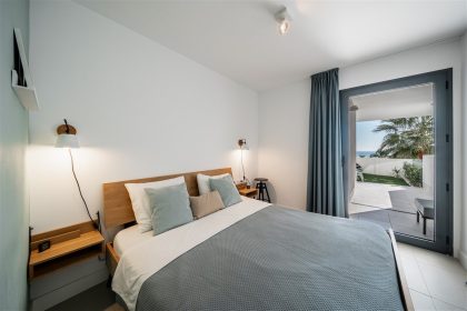 d3254e2b761846f35b21b72797c7e946 - 12