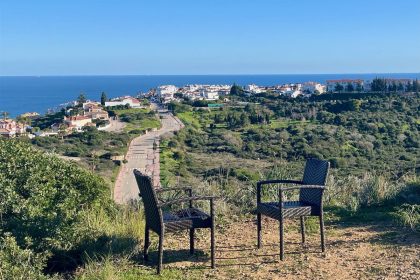 d3254e2b761846f35b21b72797c7e946 - 23