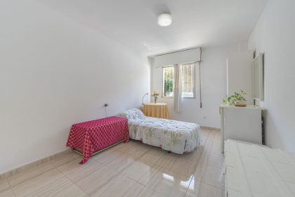 d33c782e3f703528ec6d9db095506268 - 16