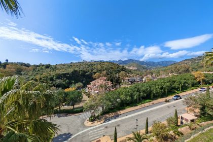 d40dfc6240c16d9550ceb704ddbf5fd7 - 13