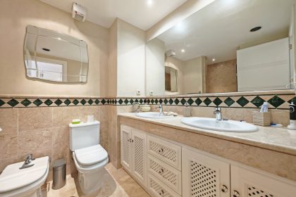 d40dfc6240c16d9550ceb704ddbf5fd7 - 16