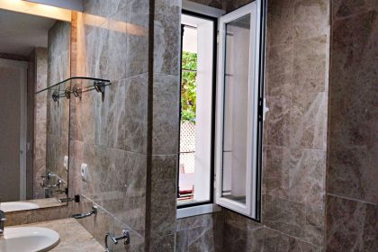 d46834093042ce8609e479ad1b599300 - 33