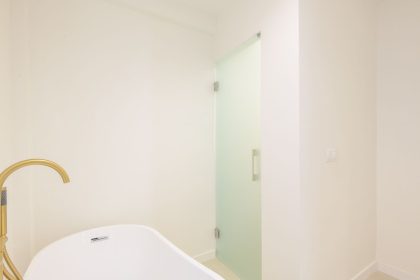 d5d834894dc39c25a2b54e3e6445bf5b - 23