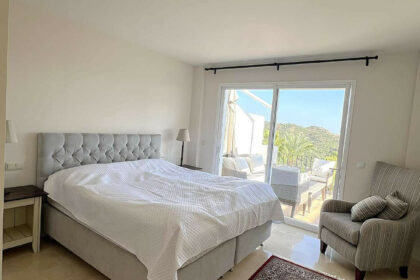 d5dc9aca37897d6a9188efbd27ada288 - 18