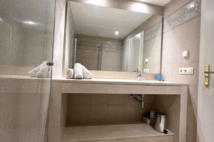 d5dc9aca37897d6a9188efbd27ada288 - 20