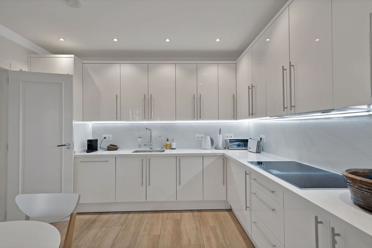 d61e1b703296677b39a767c534a08391 - 14