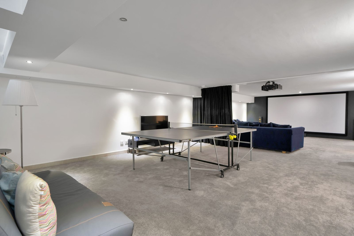 d61e1b703296677b39a767c534a08391 - 31