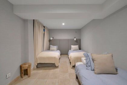 d61e1b703296677b39a767c534a08391 - 32