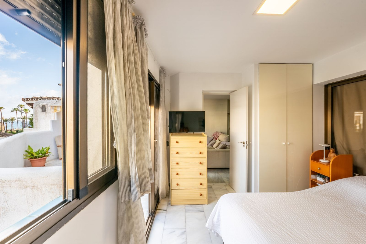 d638808a5b8334659e40f9dbfa64079c - 11