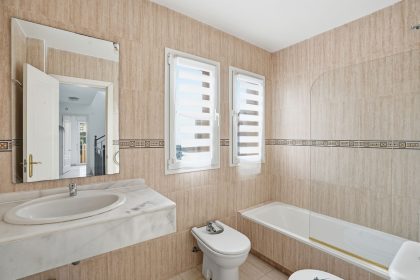 d67041998f0f5d9e5194c92a8d3d48ad - 11