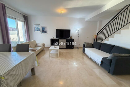 d687e363e8935236b867a30ca4055f56 - 1