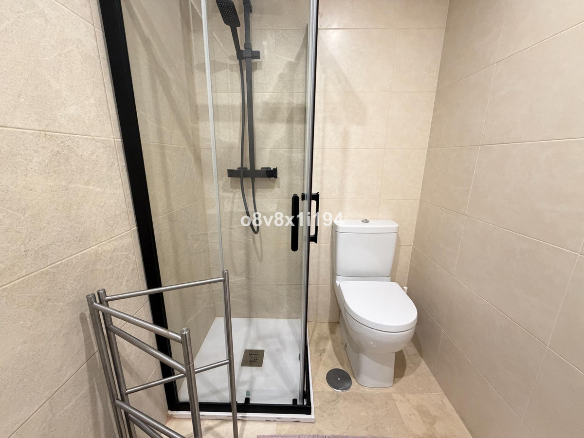 d687e363e8935236b867a30ca4055f56 - 18