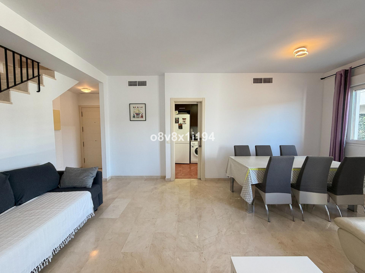 d687e363e8935236b867a30ca4055f56 - 4