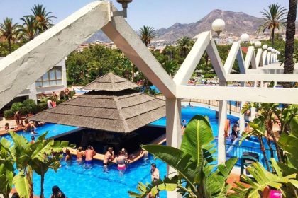 d6e9d61e3e24df84cf8ffddfa2c191ff - 3