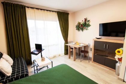 d6e9d61e3e24df84cf8ffddfa2c191ff - 5