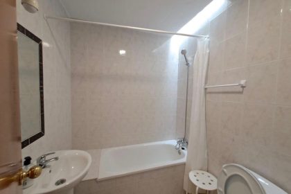 d70b053484b2f22480d0e8ff73eb1ede - 11