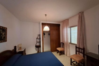 d70b053484b2f22480d0e8ff73eb1ede - 12