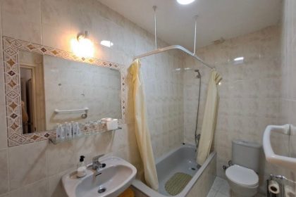 d70b053484b2f22480d0e8ff73eb1ede - 22