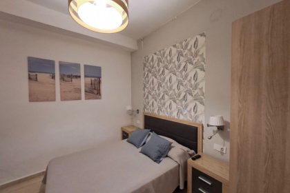 d70b053484b2f22480d0e8ff73eb1ede - 24