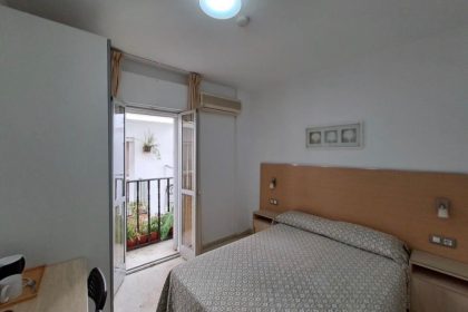 d70b053484b2f22480d0e8ff73eb1ede - 4