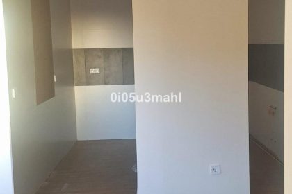 d70dcbde8c097ea5e4e663f37a1a6150 - 19