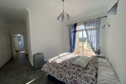 d710ac66866c0aa18153f040c8149cd3 - 33