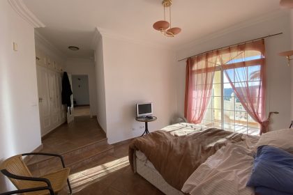 d710ac66866c0aa18153f040c8149cd3 - 42