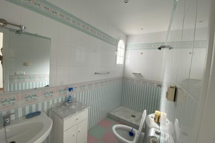 d710ac66866c0aa18153f040c8149cd3 - 44