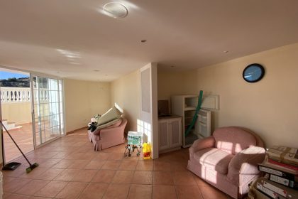 d710ac66866c0aa18153f040c8149cd3 - 51