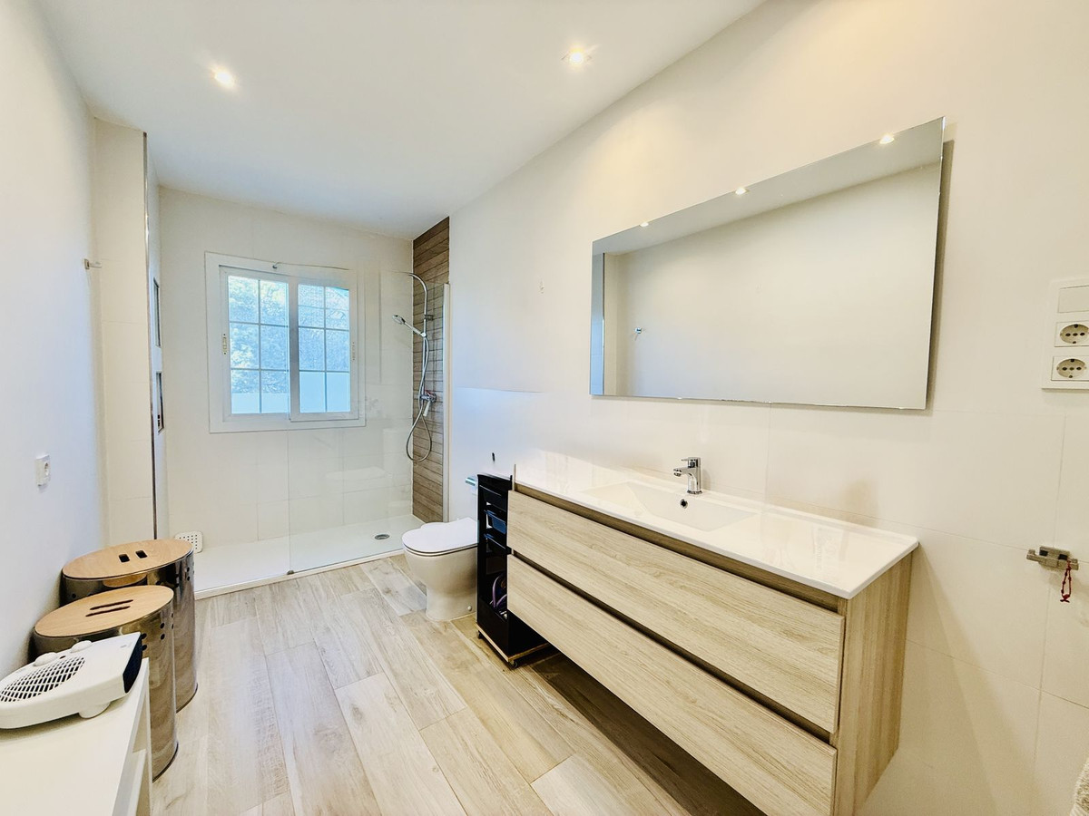 d7327d9c1fc9890412497378990297ee - 15