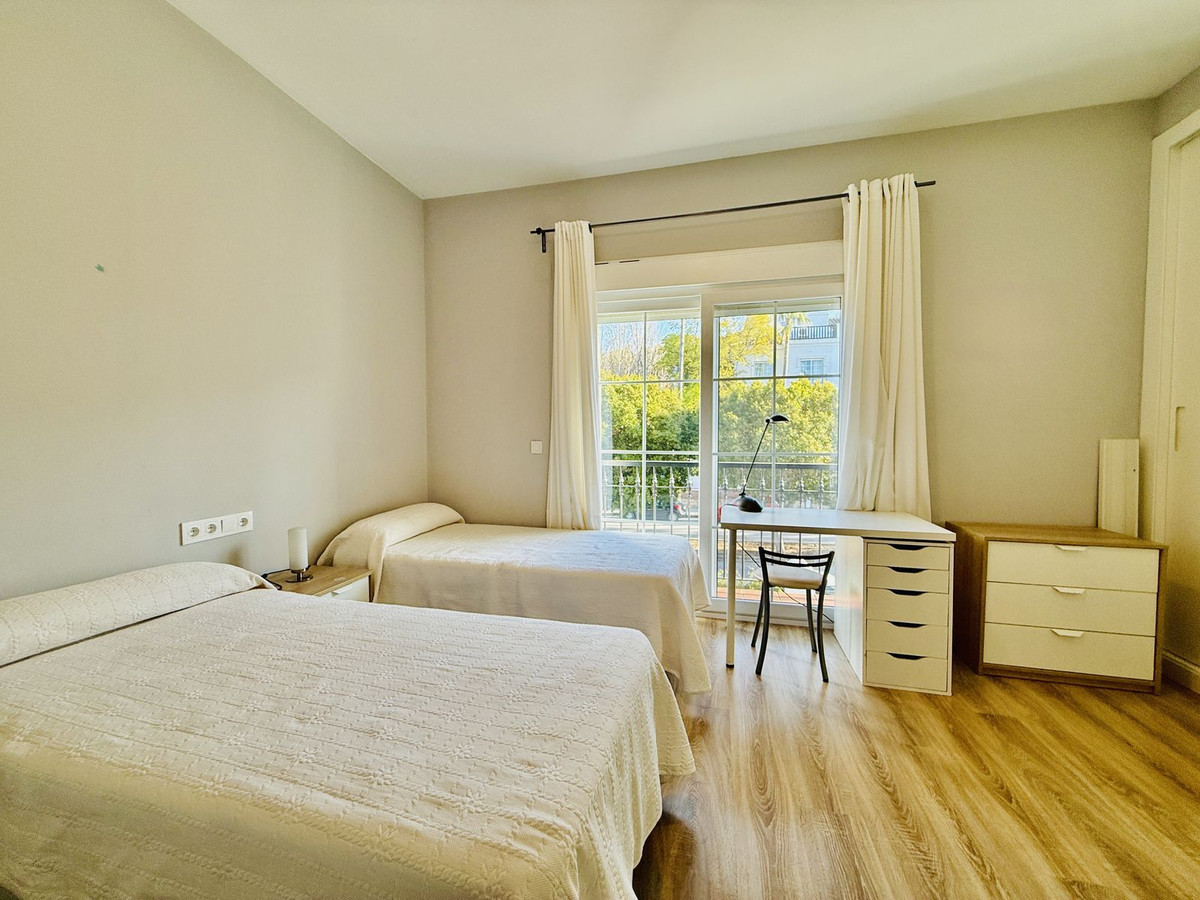 d7327d9c1fc9890412497378990297ee - 16