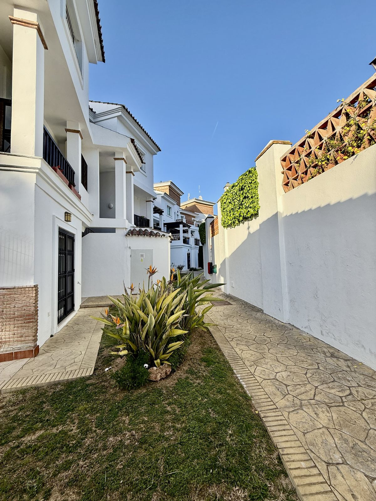 d7327d9c1fc9890412497378990297ee - 31