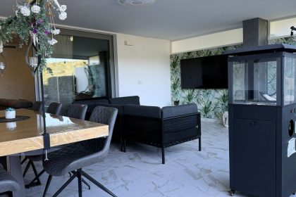 d75e1cb359461c8e17cac2819894bb0a - 1