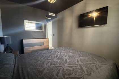 d75e1cb359461c8e17cac2819894bb0a - 22