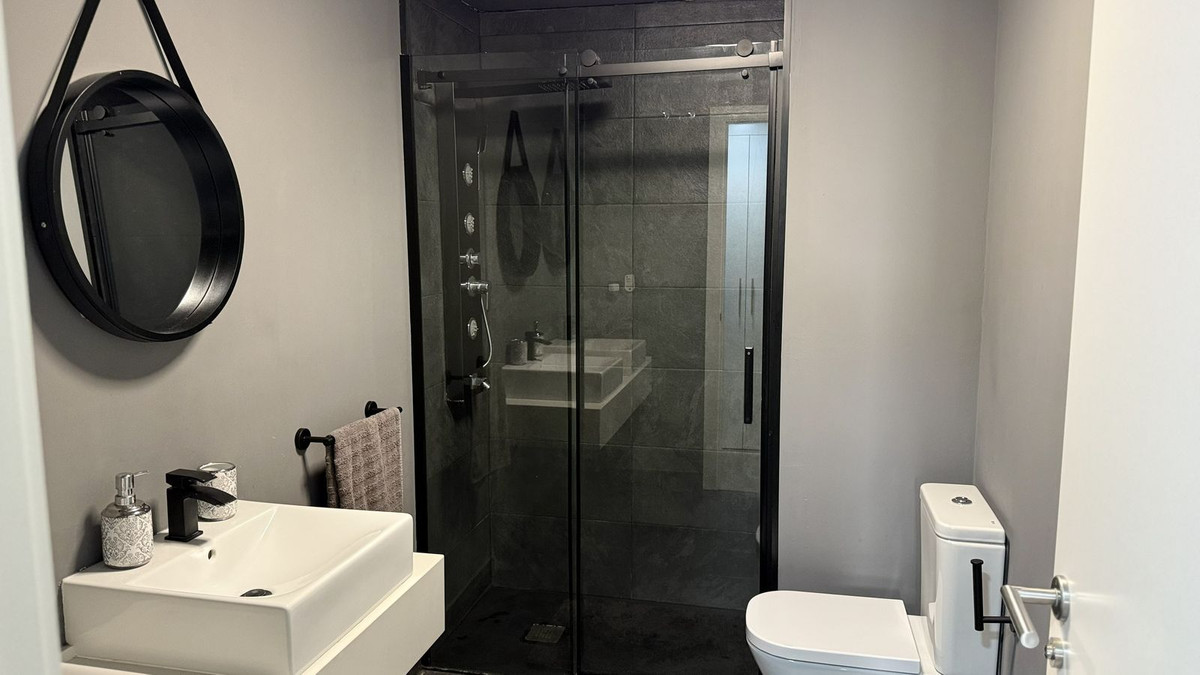 d75e1cb359461c8e17cac2819894bb0a - 34