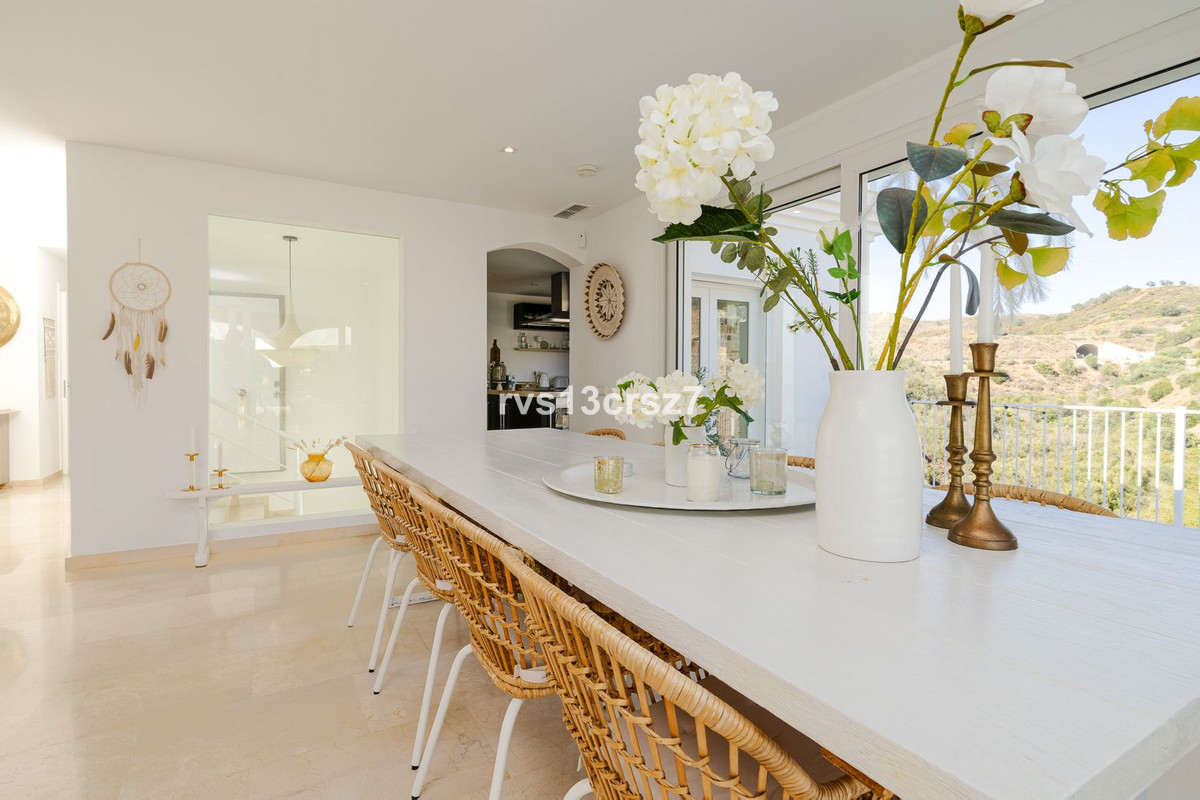 d85c5a116c7313f62edf8815ebccd85f - 21