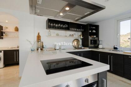 d85c5a116c7313f62edf8815ebccd85f - 24