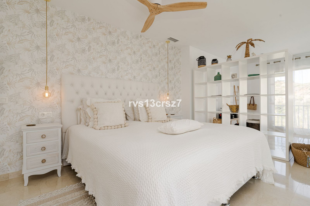 d85c5a116c7313f62edf8815ebccd85f - 33