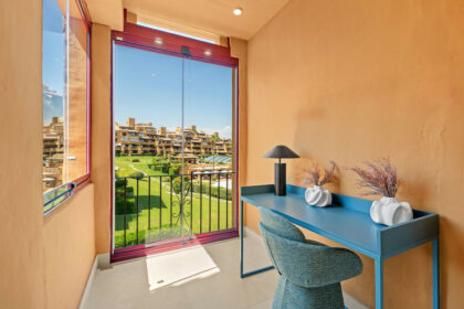 d8cc3abdaad63af7f278f8a21bc2548d - 23