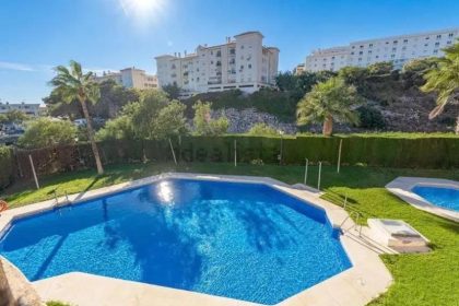 d91c44cd3781afca0ff6bba67a802ec1 - 1