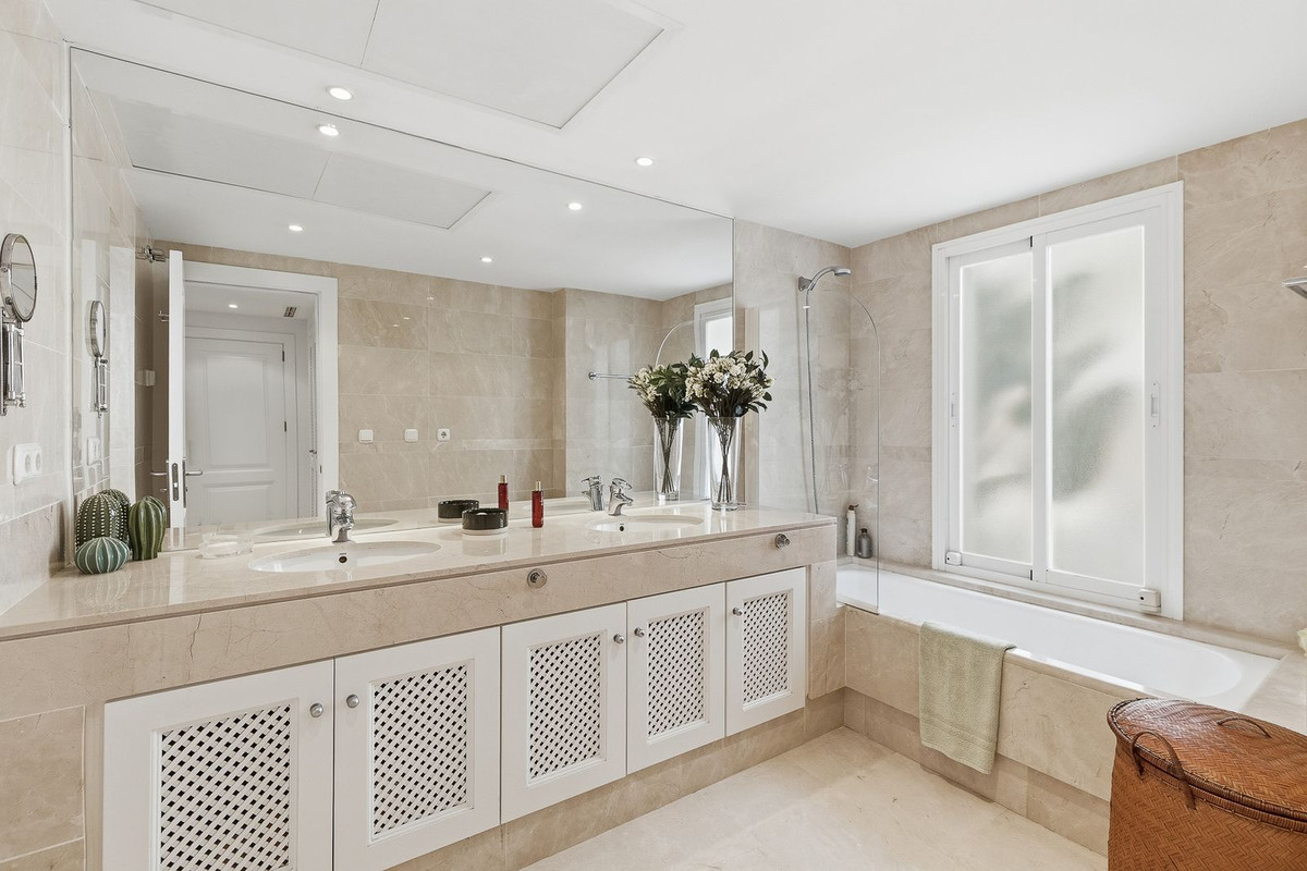 d91cf8f5f13b6eed18b2726f7074c447 - 3