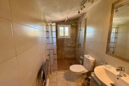 d925c168fbbbf9ebf70c20ceb8c44155 - 17