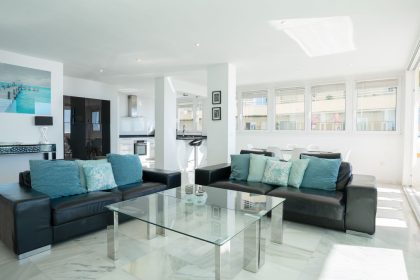 d9ff7a33278a589008a1ea6d27e85f73 - 14