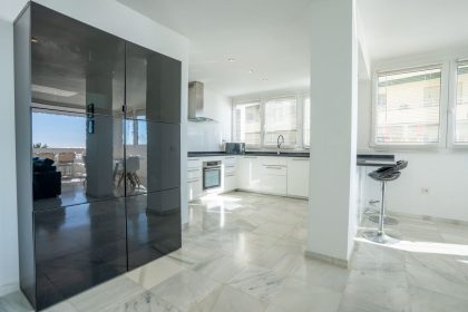 d9ff7a33278a589008a1ea6d27e85f73 - 16