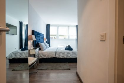 d9ff7a33278a589008a1ea6d27e85f73 - 35