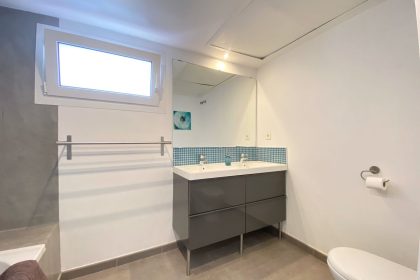 d9ff7a33278a589008a1ea6d27e85f73 - 57