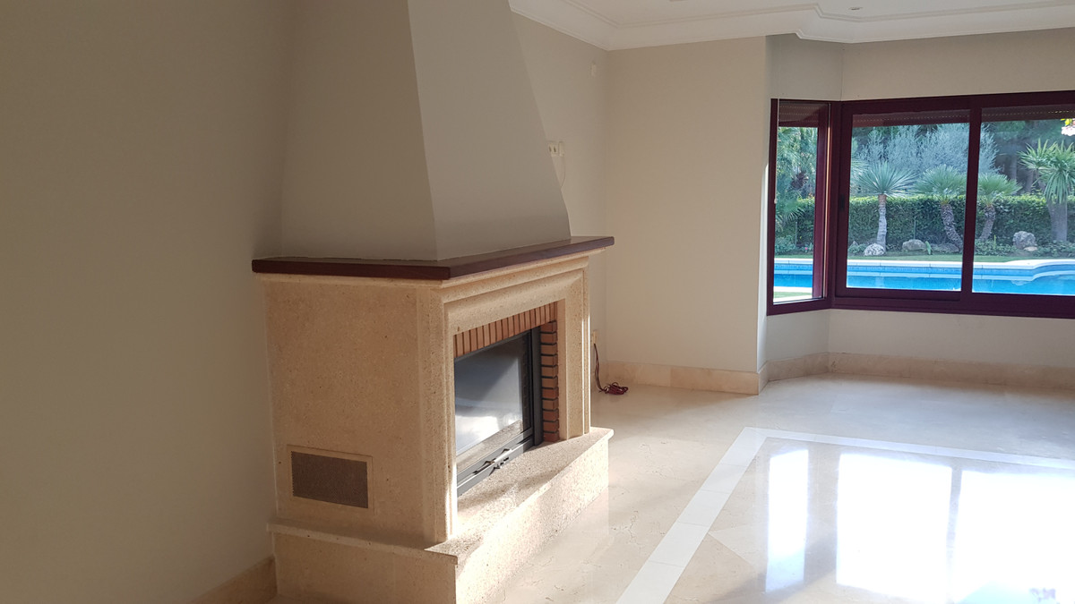 da2b513014c8b0211dbc11a692646811 - 19