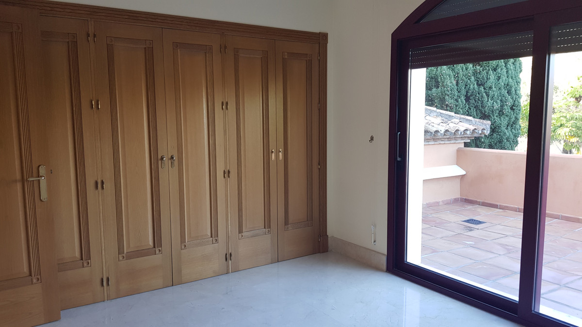 da2b513014c8b0211dbc11a692646811 - 23